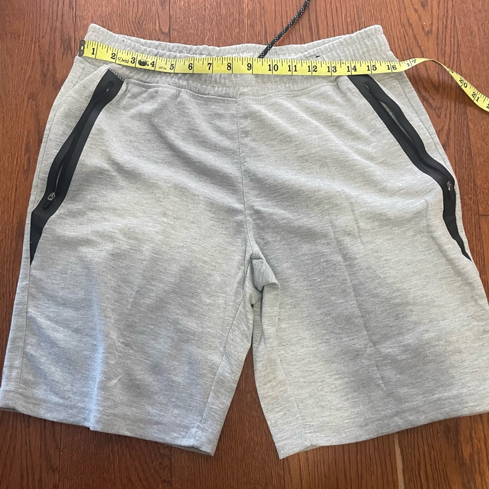 5 Pairs of active lounge shorts - Picture 9 of 11